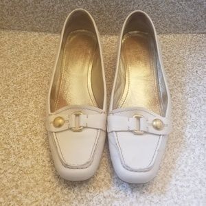 The Original Car Shoe Leather Pumps by Prada